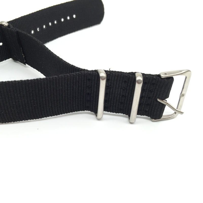 Schwarzes Nylonarmband für 16  – Nato Strap Nylon Bewertung und Preis